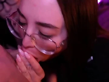 Natural tits, climax model Mary throating 1win stiffy with