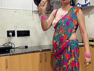 Hot Desi Step Old lady gets spoilt in Hindi Roleplay with Filthy Chat