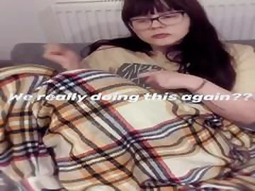 Webcam Teen masturbates and pretends you came in her mouth
