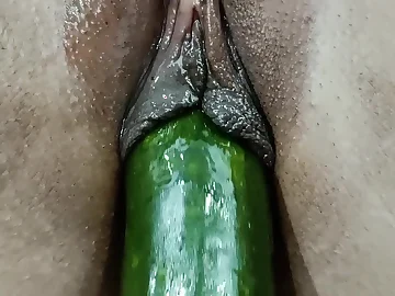Sobianasir2001's Desi Wife Milks Herself With Giving Cucumber Cunt with Enormous Internal Cumshot