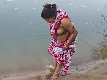 Desi Aunty enjoys a steamy outdoor shower with their way prexy Indian husband