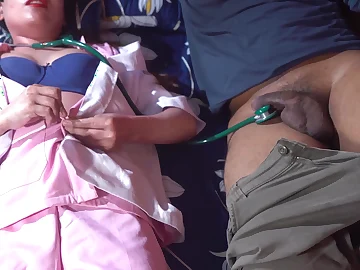 Indian Xxx Stepmom Gives Desi GONZO Debase Ravage a Pussy-Fucking Treat in Hindi