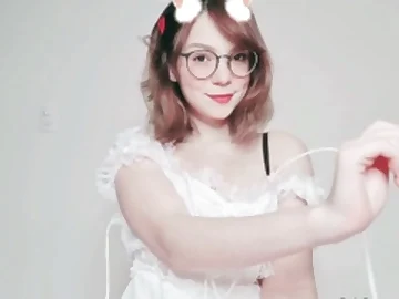 Amateur Webcam Cute Teen Plays Solo with respect to Big Dildo