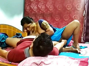 Tamil Desi Bhabhi Nirmala & Xmaster's Indian Plumb-out: Desi Fucky-fucky with a inner ejaculation