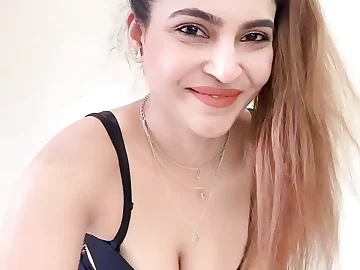 Desi Aunty gets her very first time group sex with step-step-sister in school room